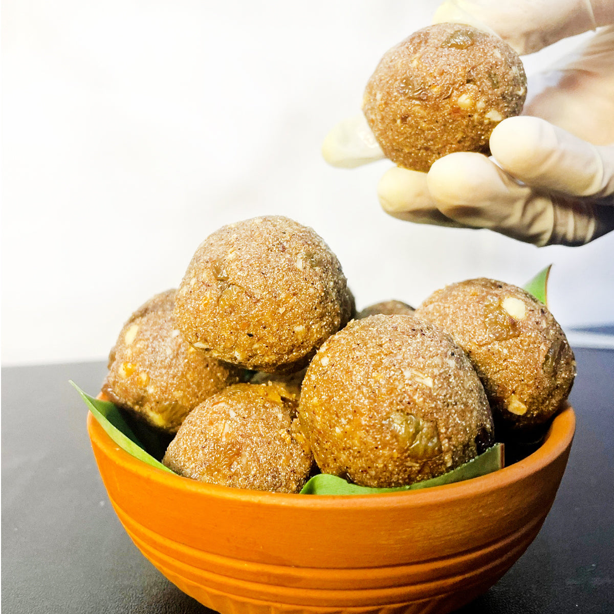 Besan Laddoo 500Gm